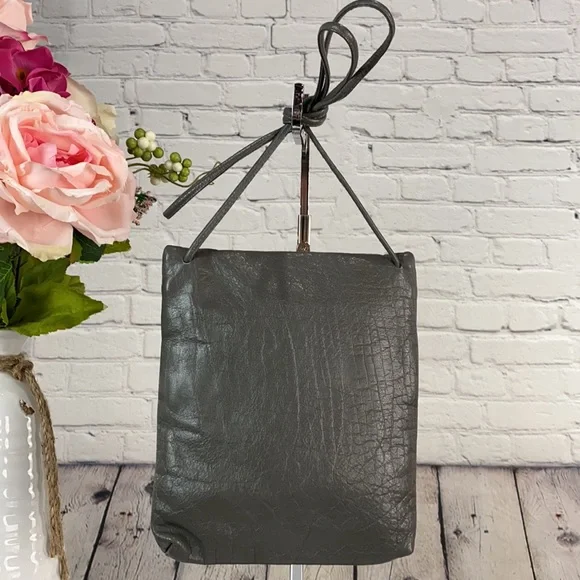 VINTAGE 70’s CARLOS FALCHI Gray Leather Crossbody Bag - Picture 4 of 17